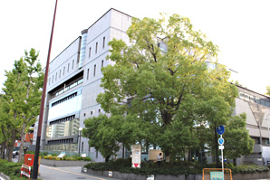 大阪市立中央図書館外観