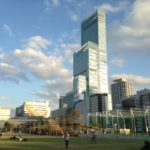 てんしばから眺めるあべのハルカス